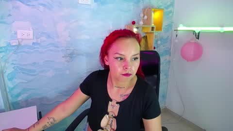 Snapshot of alana_roth chatting on 3, 1, 2025 ALANA ROTH online show from 3, 1, 2025