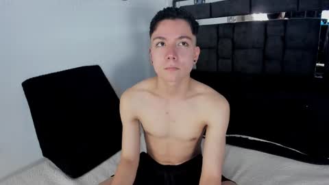 alanblack1 online show from 25, 10, 2025