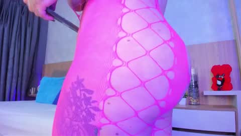 Snapshot of alanna_hank chatting on 11, 11, 2025 Alanna online show from 11, 11, 2025