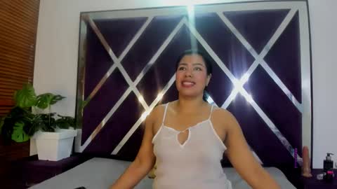 Snapshot of alannaht chatting on 24, 5, 2026 alannaht online show from 24, 5, 2026