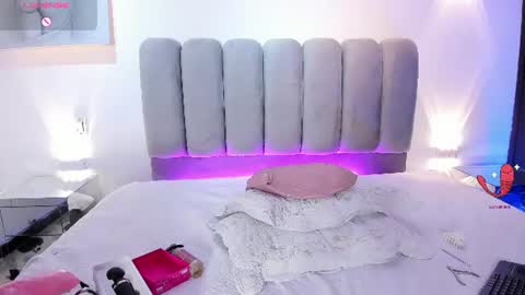 Snapshot of alaskaflowers_ chatting on 23, 7, 2026 Alaska online show from 23, 7, 2026