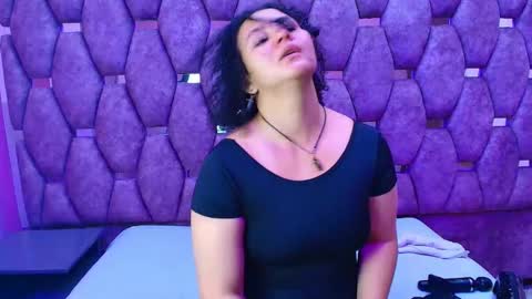 AlaSmith  online show from 1, 2, 2026