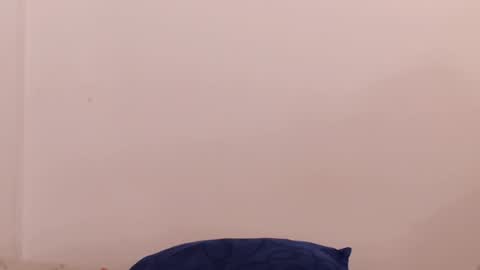 Snapshot of alasska_18 chatting on 10, 10, 2025 alasska_18 online show from 10, 10, 2025
