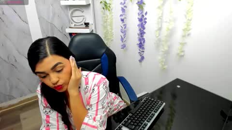 Snapshot of alayasmile chatting on 1, 3, 2026 Alaya online show from 1, 3, 2026