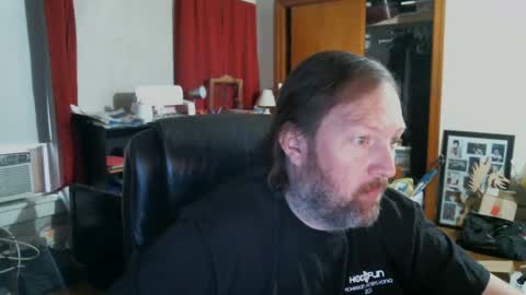 Snapshot of alberik2316 chatting on 11, 10, 2025 Alberik online show from 11, 10, 2025