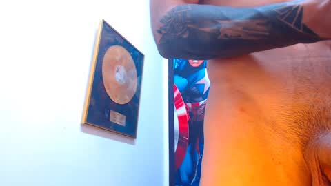 Snapshot of albertbernal69 chatting on 2, 2, 2025 Albert online show from 2, 2, 2025