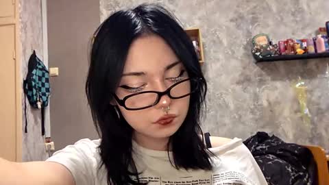 Snapshot of alberthamazierski chatting on 7, 11, 2025 Im Katrina online show from 7, 11, 2025