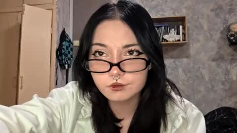 Snapshot of alberthamazierski chatting on 22, 11, 2025 Im Katrina online show from 22, 11, 2025