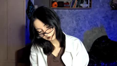 Snapshot of alberthamazierski chatting on 23, 11, 2025 Im Katrina online show from 23, 11, 2025