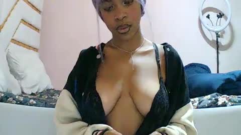 Snapshot of albertine1504 chatting on 1, 7, 2026 albertine1504 online show from 1, 7, 2026