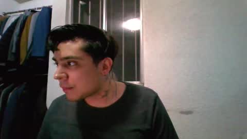 Snapshot of albertoarenas16 chatting on 9, 4, 2026 albertoarenas16 online show from 9, 4, 2026