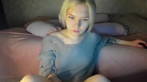 Snapshot of alchemyofsouls chatting on 15, 12, 2025 alchemyofsouls online show from 15, 12, 2025