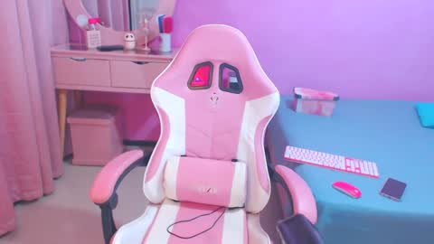 Snapshot of aldana_stone chatting on 1, 10, 2025 aldana_stone online show from 1, 10, 2025