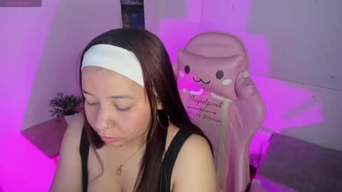 Snapshot of ale_alejandra chatting on 3, 6, 2026 Alejandra online show from 3, 6, 2026
