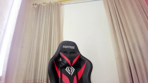 Aleja Hill online show from 15, 12, 2024