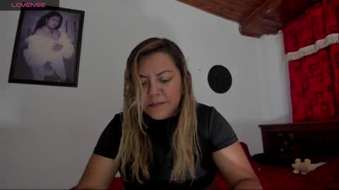 Snapshot of aleja_lollipop chatting on 2, 6, 2026 Aleja online show from 2, 6, 2026