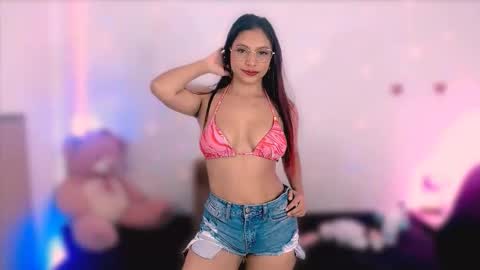 Aleja Harker  online show from 21, 9, 2025