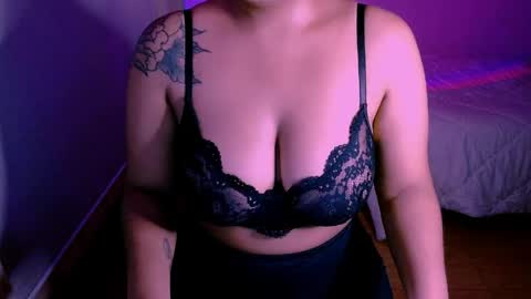 Alejandra  online show from 4, 6, 2026