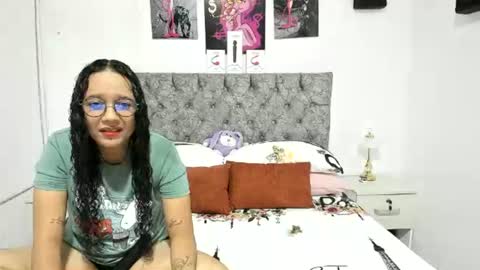 alejandra_evanss online show from 27, 6, 2026