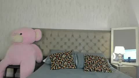 alejandra_marin_ online show from 22, 4, 2026