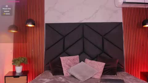 Snapshot of alejandra_vives chatting on 14, 11, 2025 Aleja online show from 14, 11, 2025