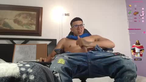 Snapshot of alejandrocock23 chatting on 28, 5, 2026 alejandrocock online show from 28, 5, 2026