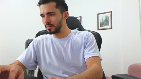 Snapshot of alejandroo_7 chatting on 28, 12, 2024 alejandroo_7 online show from 28, 12, 2024