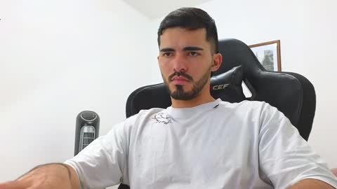 Snapshot of alejandroo_7 chatting on 8, 1, 2025 alejandroo_7 online show from 8, 1, 2025