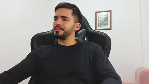 Snapshot of alejandroo_7 chatting on 14, 1, 2025 alejandroo_7 online show from 14, 1, 2025