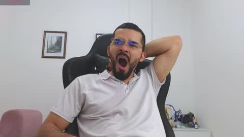 Snapshot of alejandroo_7 chatting on 2, 12, 2025 alejandroo_7 online show from 2, 12, 2025