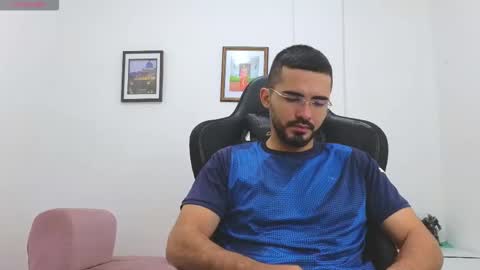 Snapshot of alejandroo_7 chatting on 15, 12, 2025 alejandroo_7 online show from 15, 12, 2025