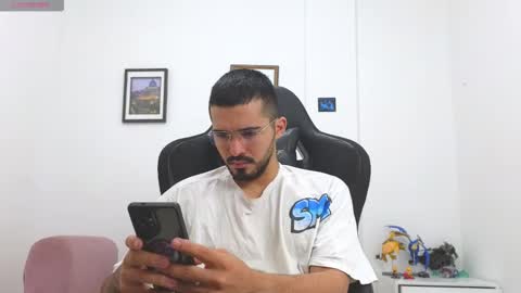 Snapshot of alejandroo_7 chatting on 19, 12, 2025 alejandroo_7 online show from 19, 12, 2025