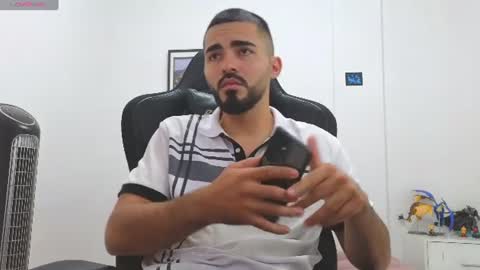 Snapshot of alejandroo_7 chatting on 17, 6, 2026 alejandroo_7 online show from 17, 6, 2026