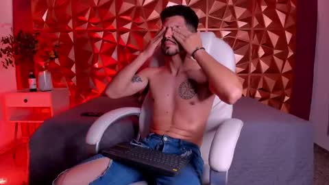 Snapshot of alejandrostorm chatting on 7, 3, 2025 Alejo online show from 7, 3, 2025