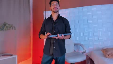 Snapshot of alejandrostorm chatting on 8, 3, 2025 Alejo online show from 8, 3, 2025