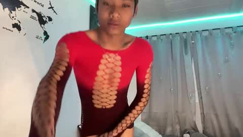 Snapshot of alejo_cute chatting on 27, 5, 2026 alejo_cute online show from 27, 5, 2026