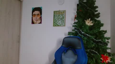 Snapshot of alejo_hot23 chatting on 8, 1, 2026 David online show from 8, 1, 2026