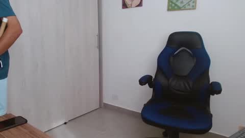 Snapshot of alejo_hot23 chatting on 17, 1, 2026 David online show from 17, 1, 2026