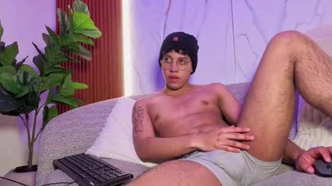 Snapshot of alejostonevg chatting on 17, 2, 2026 Alejo online show from 17, 2, 2026