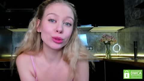 Snapshot of aleksa_cutie chatting on 21, 1, 2025 Next stream - 2 dec -  online show from 21, 1, 2025