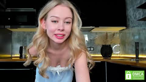 Snapshot of aleksa_cutie chatting on 25, 1, 2025 Next stream - 2 dec -  online show from 25, 1, 2025