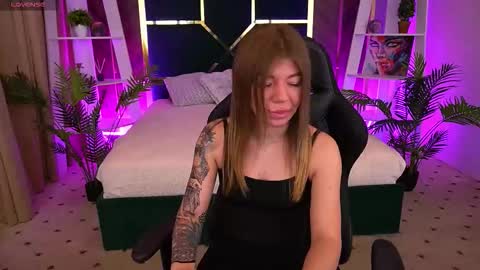 Snapshot of aleksaloree chatting on 18, 10, 2025 aleksaloree online show from 18, 10, 2025