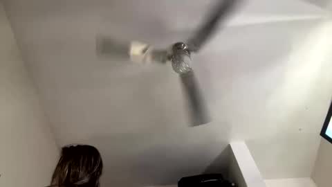 Snapshot of alenart chatting on 26, 10, 2025 alenart online show from 26, 10, 2025