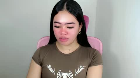 Snapshot of alesha_vibe_me chatting on 19, 5, 2026 alesha_vibe_me online show from 19, 5, 2026