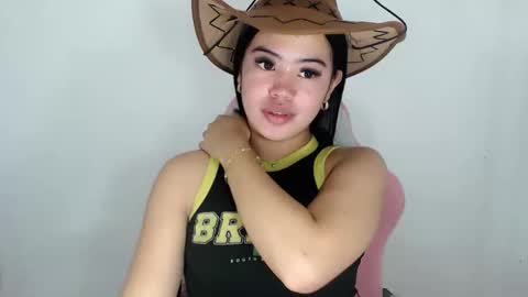 Snapshot of alesha_vibe_me chatting on 8, 6, 2026 alesha_vibe_me online show from 8, 6, 2026