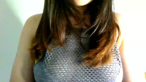 QUEEN OFF MILk  IM BACK  15 NOV online show from 21, 5, 2026