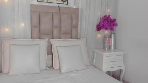 Snapshot of aleska_romanov chatting on 13, 9, 2025 ALESKA online show from 13, 9, 2025