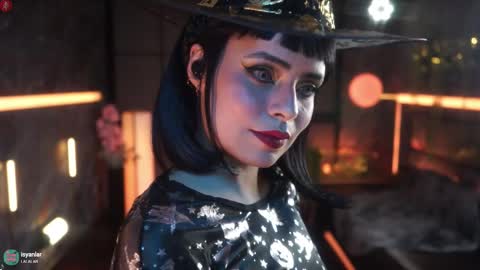 Snapshot of alessa_goreng chatting on 1, 11, 2025 Alessa Goreng online show from 1, 11, 2025