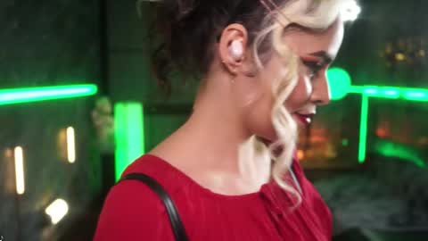 Snapshot of alessa_goreng chatting on 5, 12, 2025 Alessa Goreng online show from 5, 12, 2025