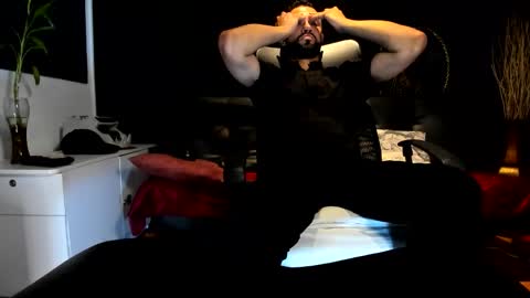 Snapshot of alessandro__wye chatting on 27, 10, 2025 ALESSANDRO WYE online show from 27, 10, 2025